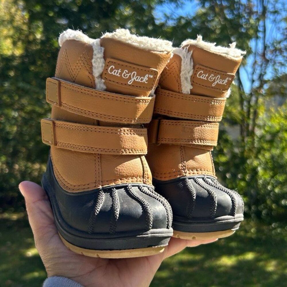 Cat & Jack Kids Snow Boots Faux Fur Lined Hook & Loop Mid-Calf Brown 5